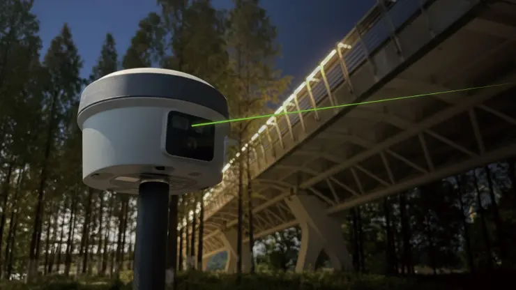 20250924 V10L Images Visible Green Laser Under Darkness